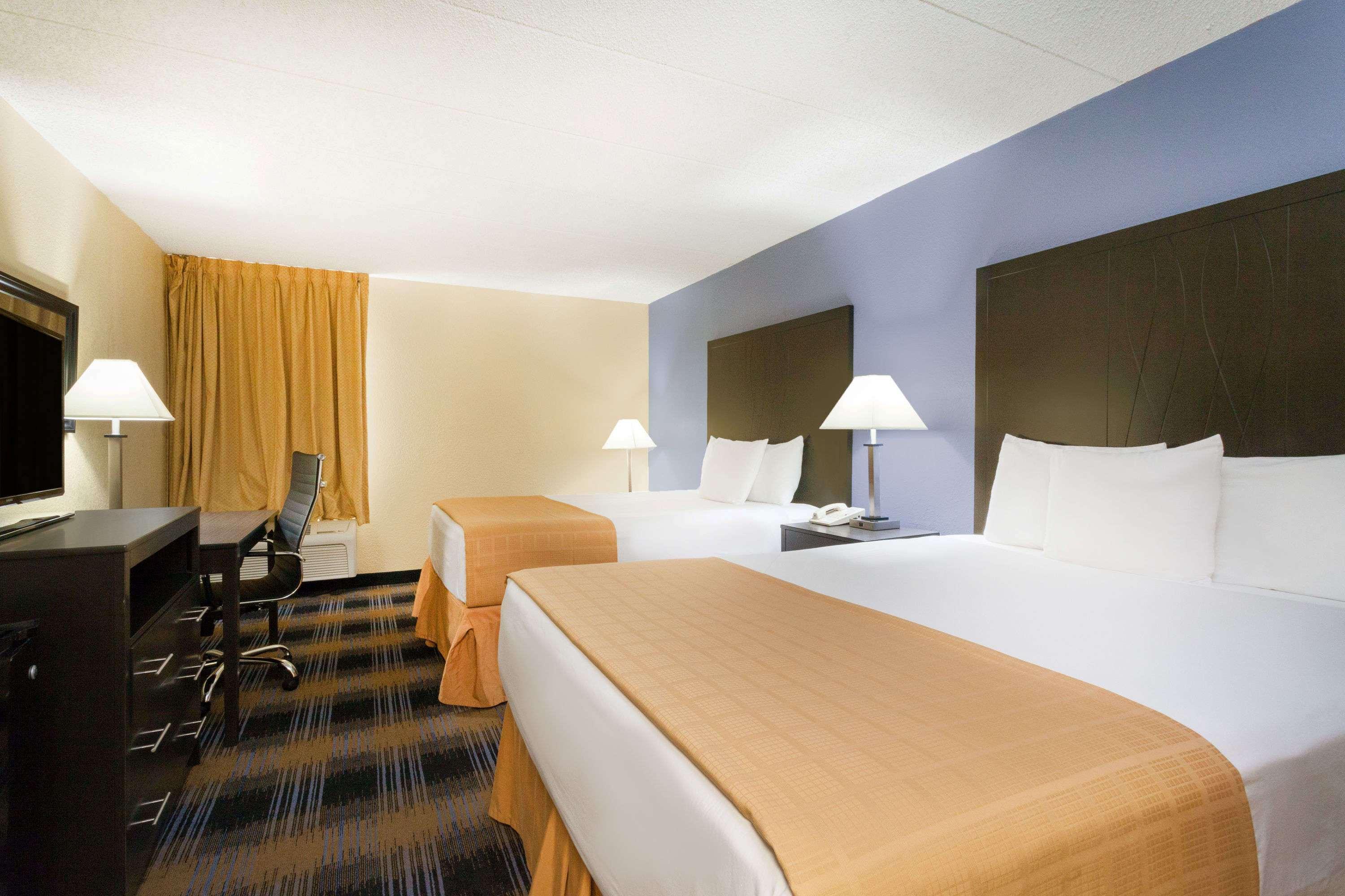 Days Inn By Wyndham Wilkes Barre Extérieur photo