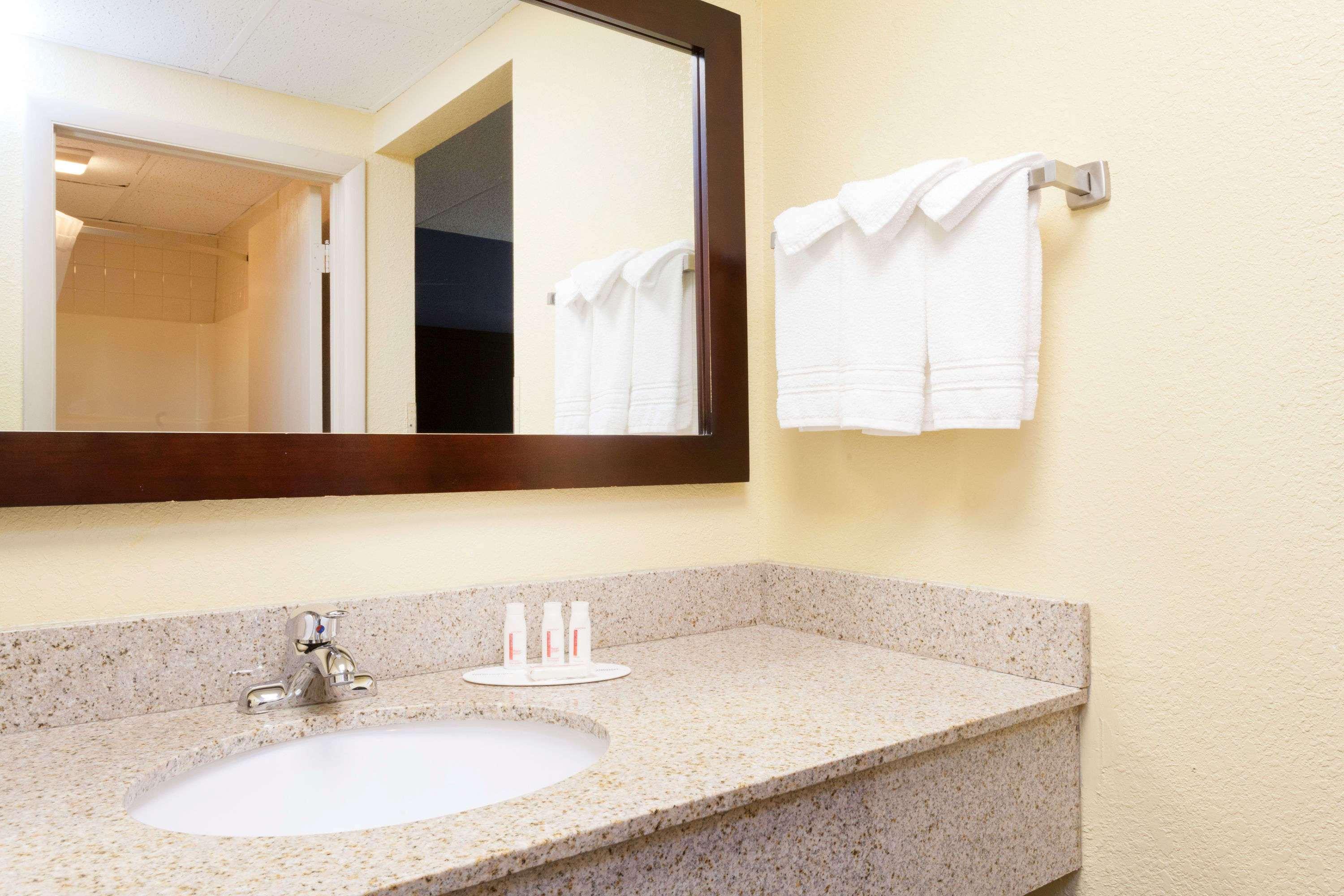 Days Inn By Wyndham Wilkes Barre Extérieur photo