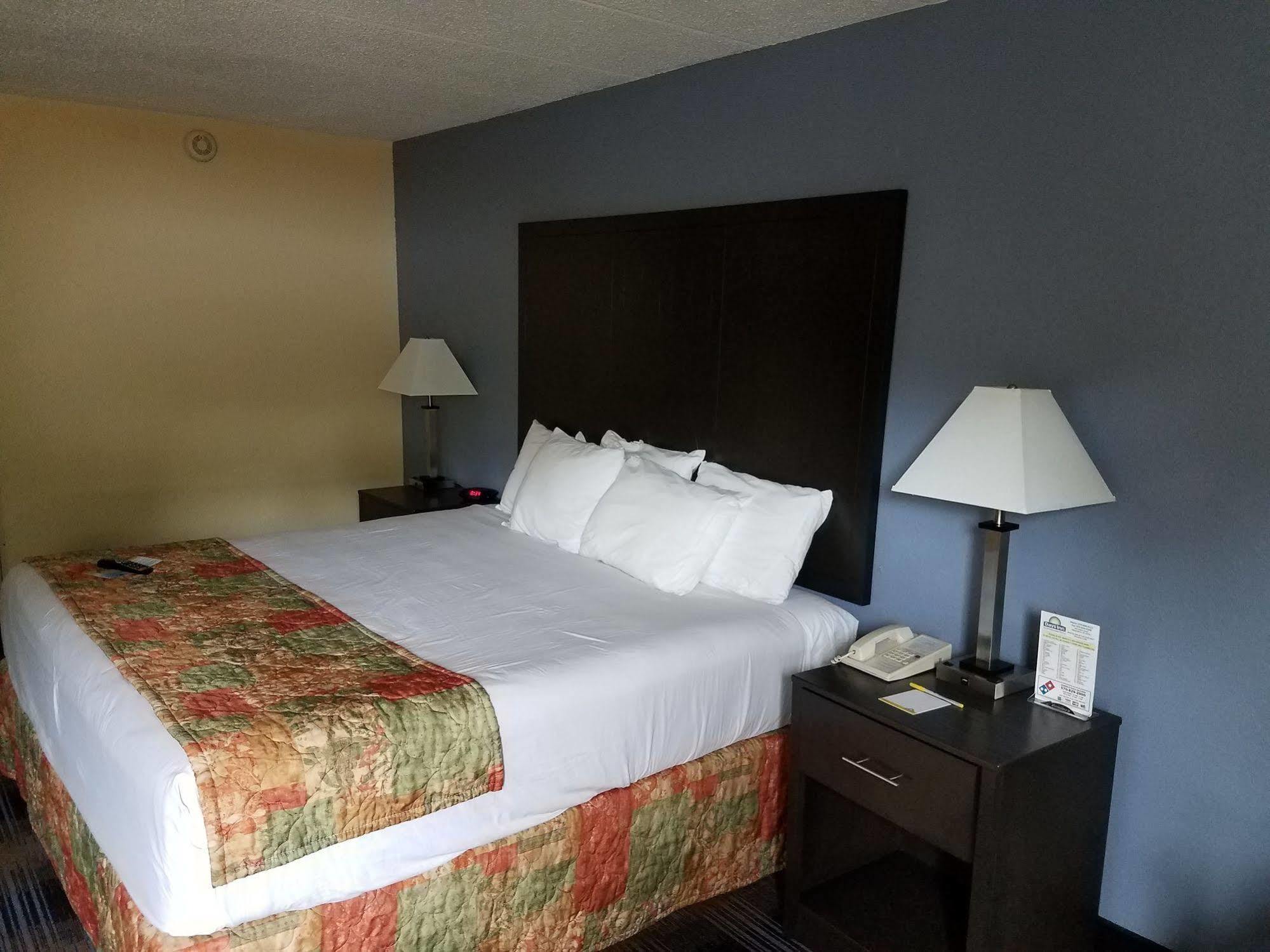 Days Inn By Wyndham Wilkes Barre Extérieur photo