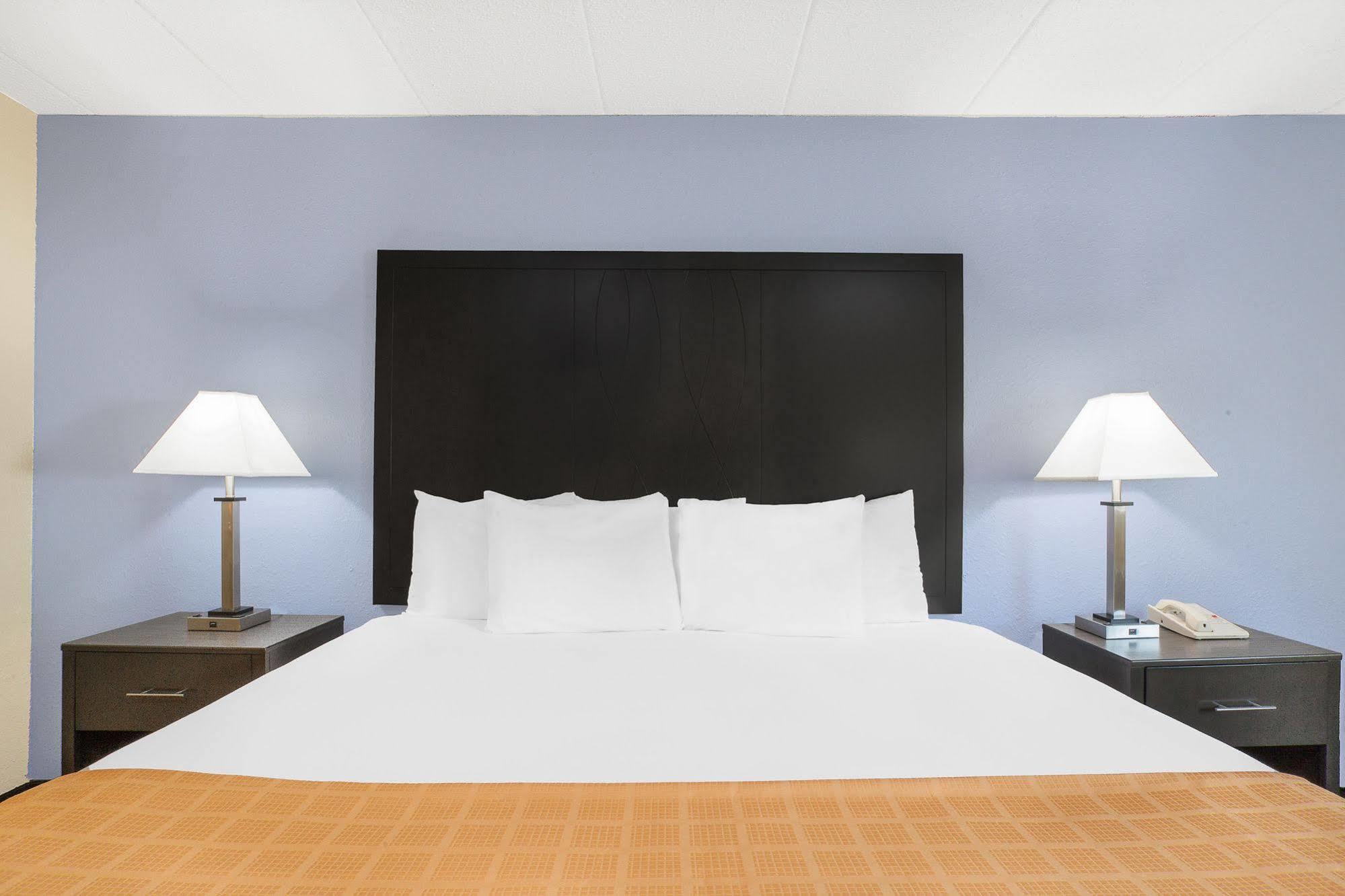 Days Inn By Wyndham Wilkes Barre Extérieur photo